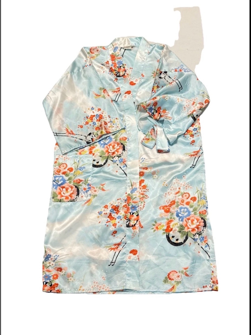Ichiban Light Blue Floral Japanese Kimono
Robe 3/4 length size 42 New